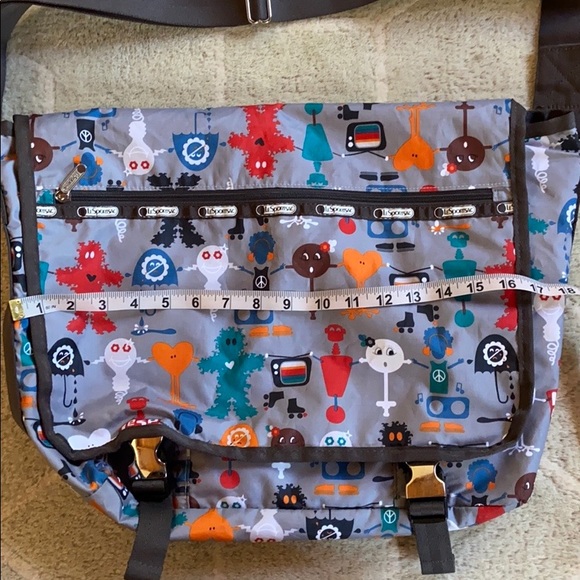 LeSportsac Best Friends Messenger Bag - Picture 10 of 15